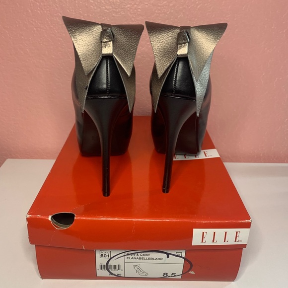Elle Elanabelle Black Heels - Picture 3 of 4